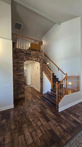 8213 W Quail Avenue, Peoria, AZ 85382