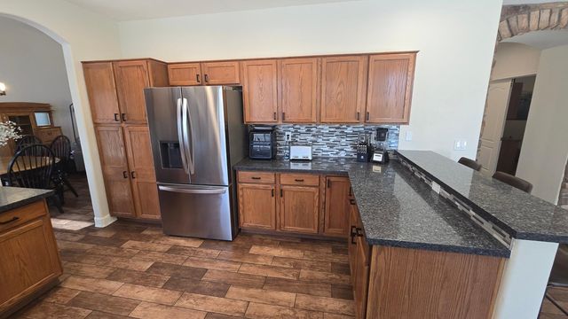 8213 W Quail Avenue, Peoria, AZ 85382