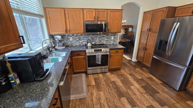 8213 W Quail Avenue, Peoria, AZ 85382