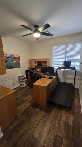 8213 W Quail Avenue, Peoria, AZ 85382