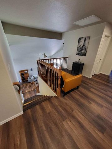 8213 W Quail Avenue, Peoria, AZ 85382