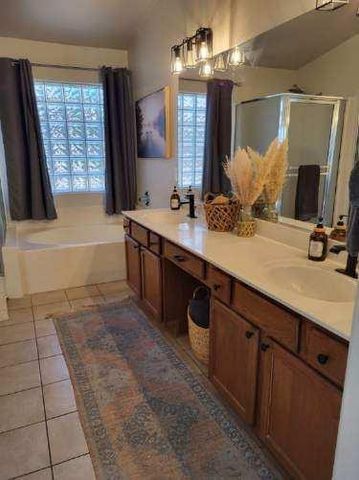 8213 W Quail Avenue, Peoria, AZ 85382