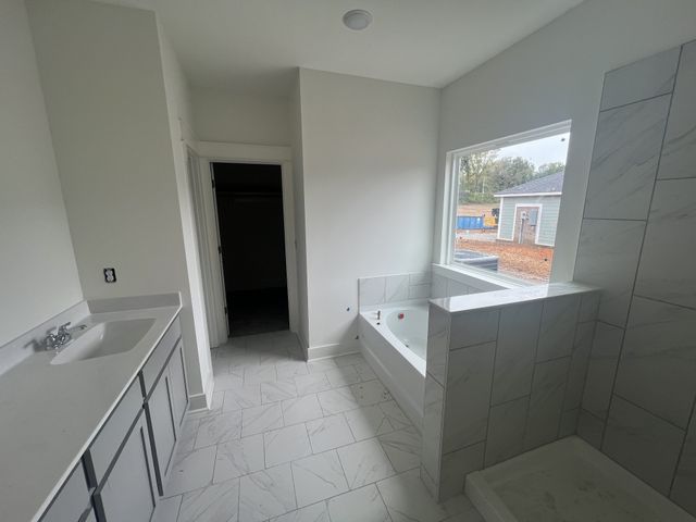 7228 Fairlawn Dr, Fairview, TN 37062