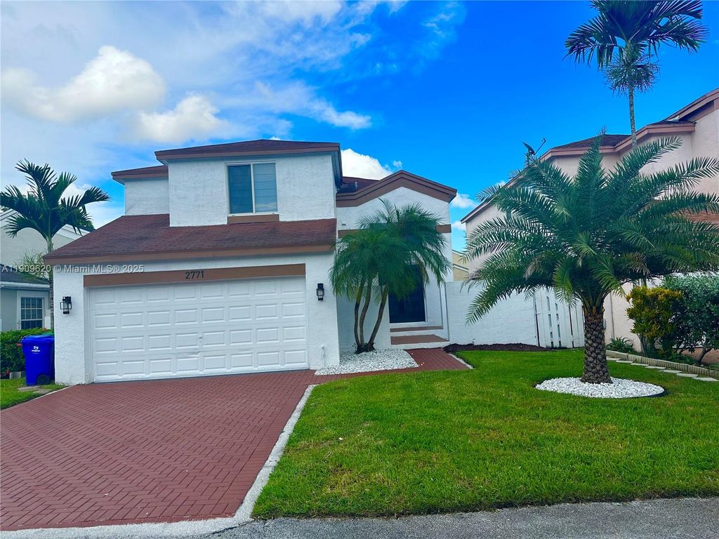 2771 W River Run Cir W, Miramar, FL 33025
