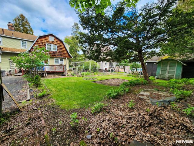 88 Columbus Avenue, Harrington Park, NJ 07640