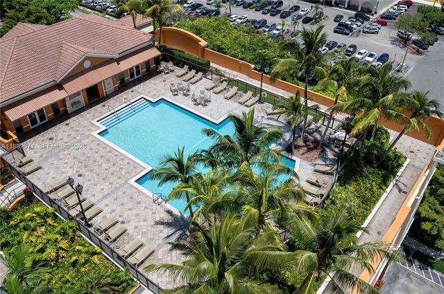 3232 SW Coral Way 1504, Miami, FL 33145