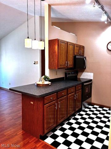 35177 Greenwich Avenue, North Ridgeville, OH 44039