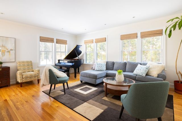 6 Paul Street 2, Newton, MA 02459