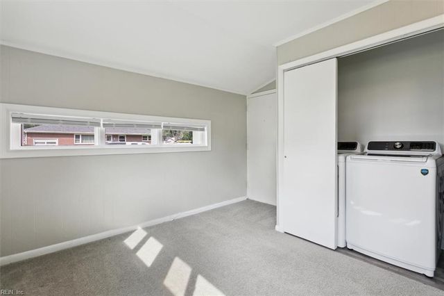 72 Ferguson LN, Newport News, VA 23601