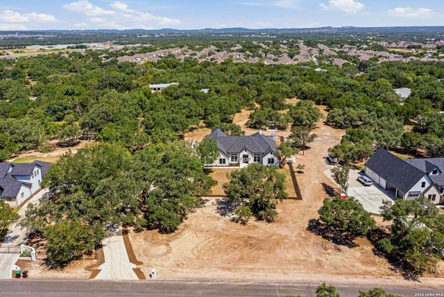 10005 SAXET DR, Boerne, TX 78006
