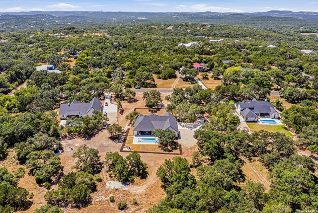 10005 SAXET DR, Boerne, TX 78006