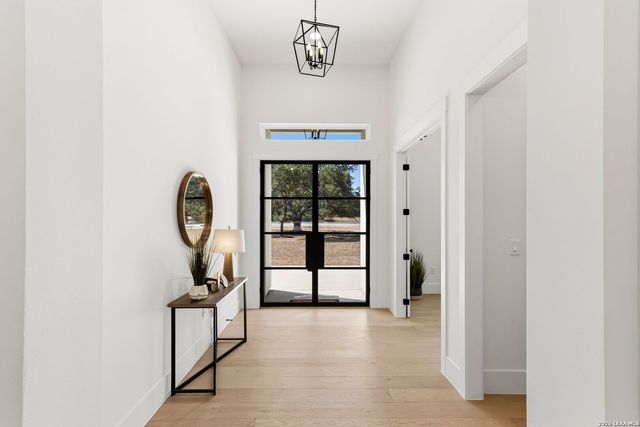 10005 SAXET DR, Boerne, TX 78006