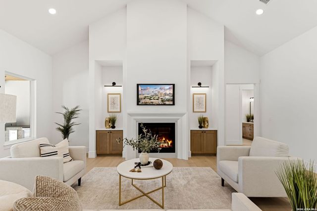 10005 SAXET DR, Boerne, TX 78006