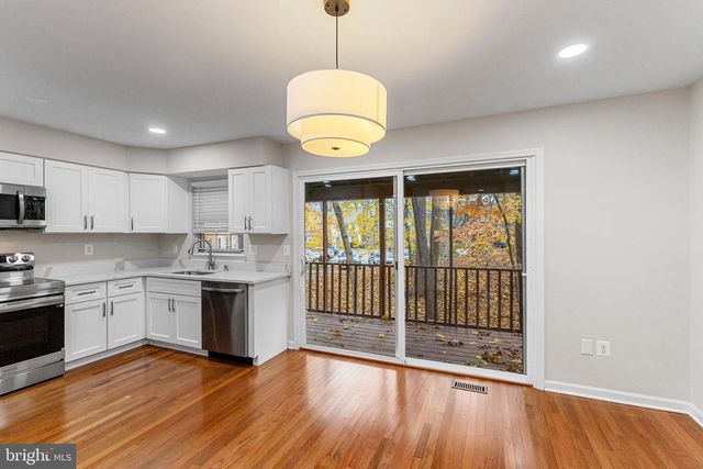 8871 STONEBROOK LN, Columbia, MD 21046