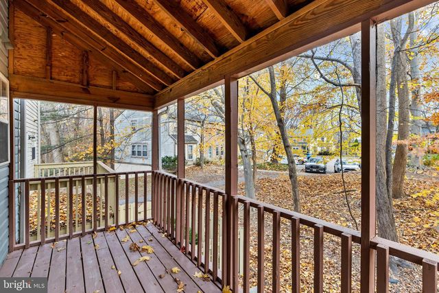 8871 STONEBROOK LN, Columbia, MD 21046