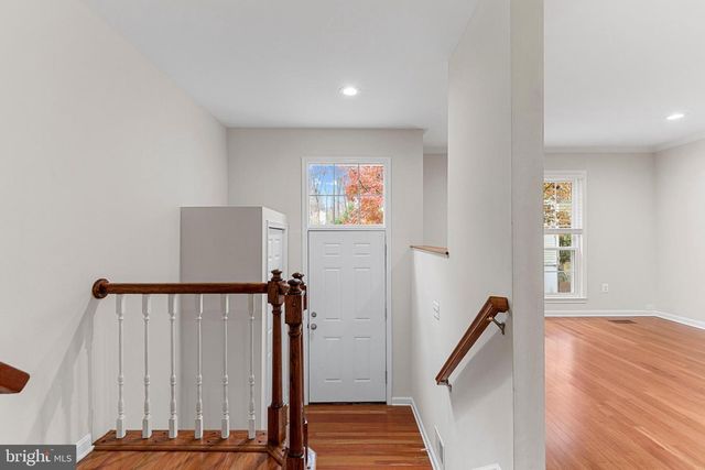 8871 STONEBROOK LN, Columbia, MD 21046