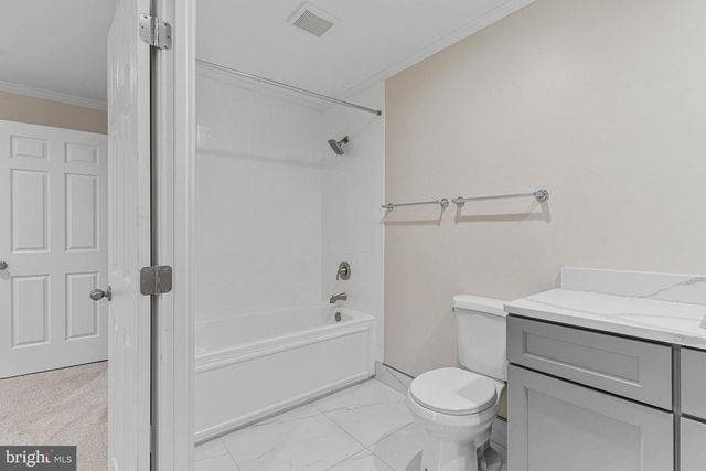 8871 STONEBROOK LN, Columbia, MD 21046