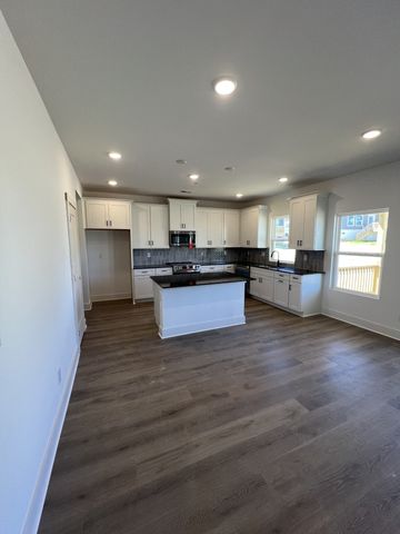 3146 Rolling Brook Drive, Columbia, TN 38401