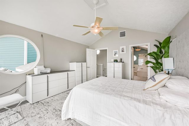 1335 Edwards Drive, Dickinson, TX 77539