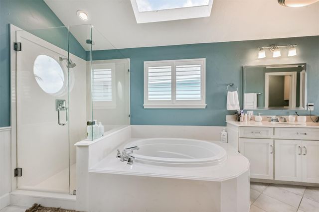 1335 Edwards Drive, Dickinson, TX 77539