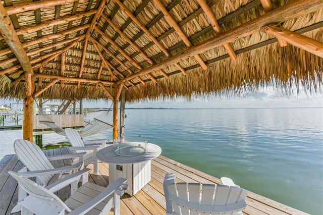 1335 Edwards Drive, Dickinson, TX 77539