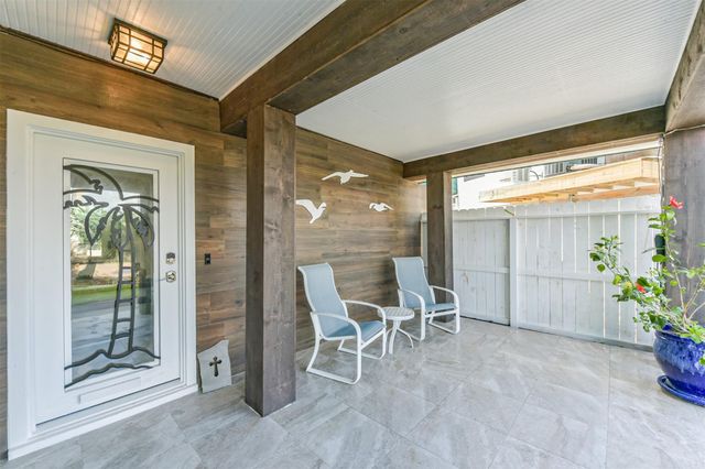 1335 Edwards Drive, Dickinson, TX 77539