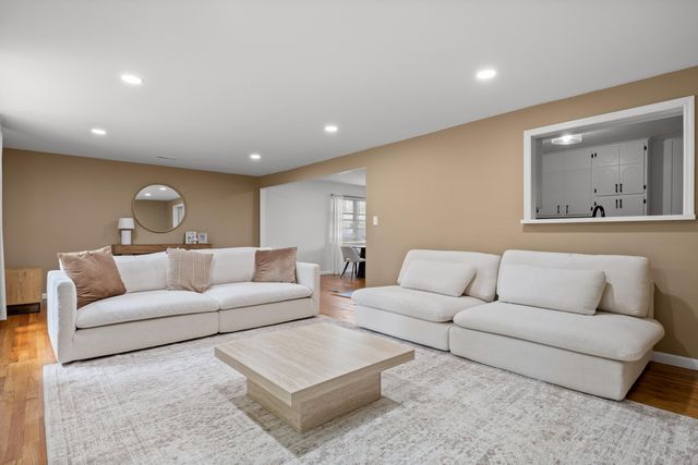 3805 Rollingwood Drive, Chattanooga, TN 37406