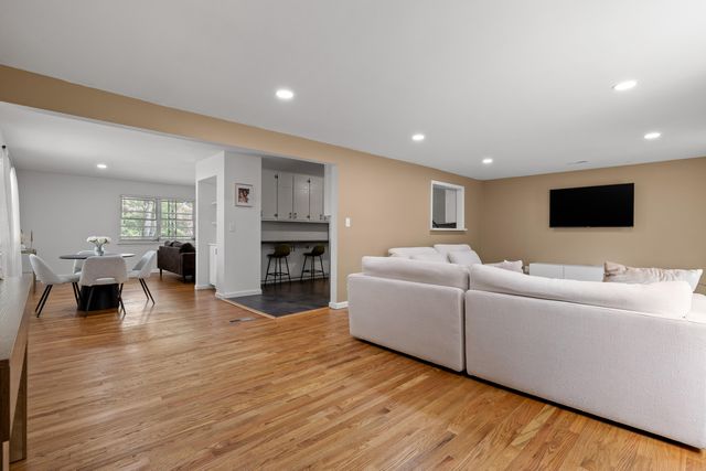 3805 Rollingwood Drive, Chattanooga, TN 37406