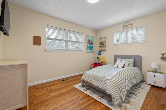 3805 Rollingwood Drive, Chattanooga, TN 37406