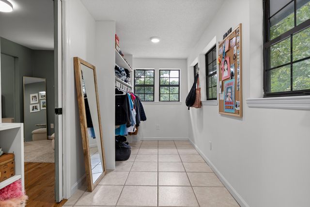 3805 Rollingwood Drive, Chattanooga, TN 37406