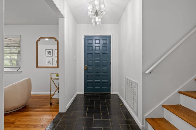 3805 Rollingwood Drive, Chattanooga, TN 37406