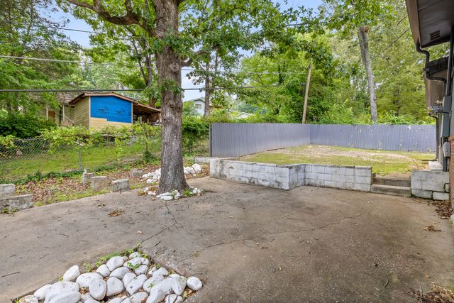 3805 Rollingwood Drive, Chattanooga, TN 37406