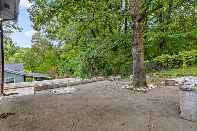3805 Rollingwood Drive, Chattanooga, TN 37406