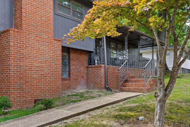 3805 Rollingwood Drive, Chattanooga, TN 37406