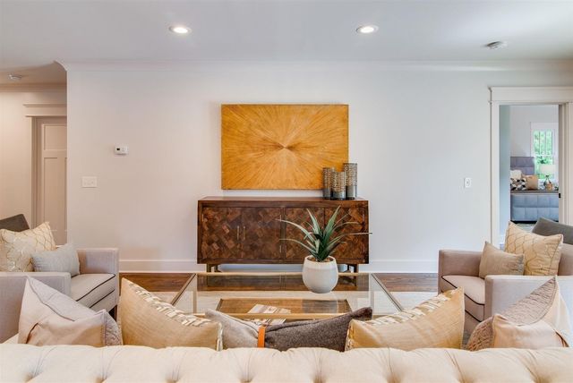 905 Waldkirch Ave, Nashville, TN 37204