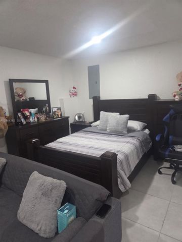 1235 SW 136th Pl 0, Miami, FL 33184