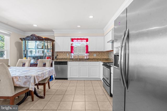 7905 MARYDELL AVE, Pasadena, MD 21122