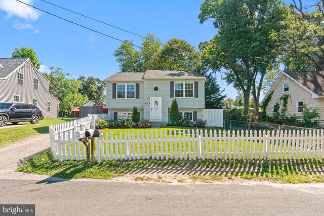 7905 MARYDELL AVE, Pasadena, MD 21122