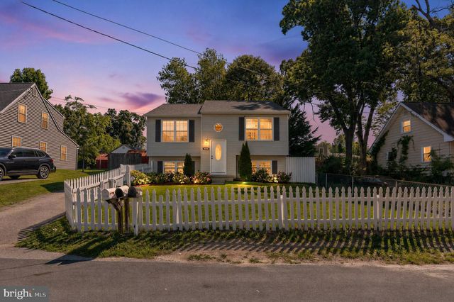 7905 MARYDELL AVE, Pasadena, MD 21122