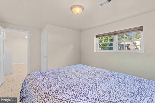 7905 MARYDELL AVE, Pasadena, MD 21122