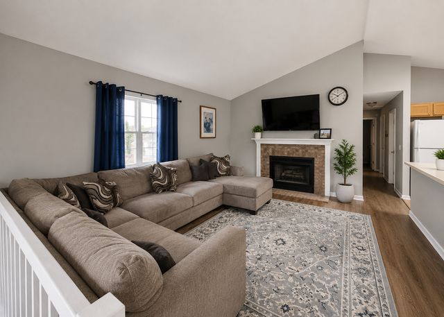 634 LE PARC Circle 634, Buffalo Grove, IL 60089
