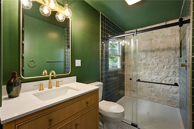 13015 13th Street, Grandview, MO 64030