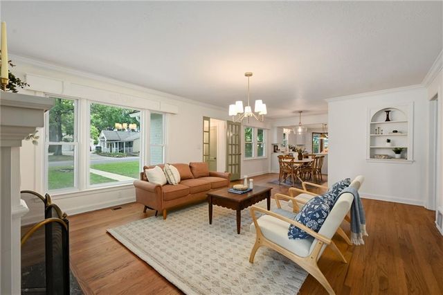 13015 13th Street, Grandview, MO 64030