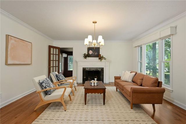 13015 13th Street, Grandview, MO 64030