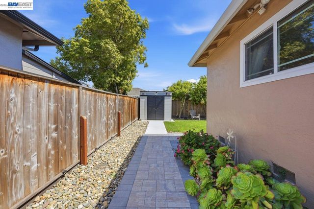 1522 Dennis Avenue, San Leandro, CA 94578