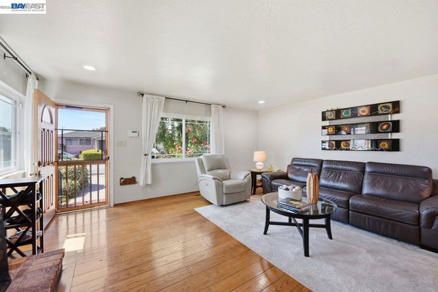 1522 Dennis Avenue, San Leandro, CA 94578