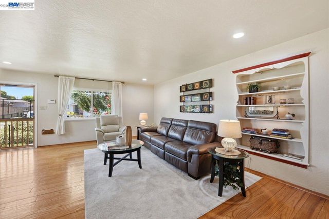 1522 Dennis Avenue, San Leandro, CA 94578