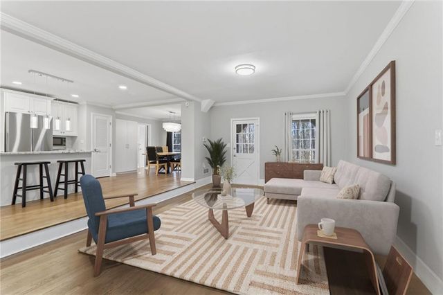 2037 Stoneleigh Drive, Stone Mountain, GA 30087