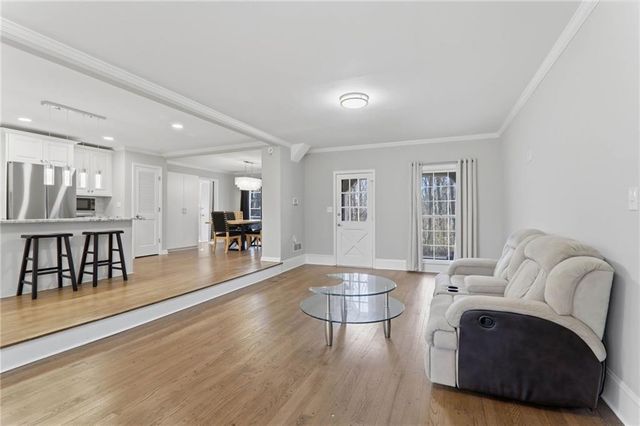 2037 Stoneleigh Drive, Stone Mountain, GA 30087