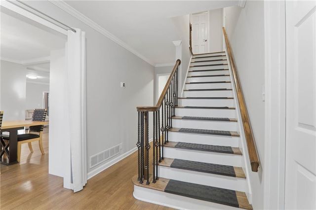 2037 Stoneleigh Drive, Stone Mountain, GA 30087